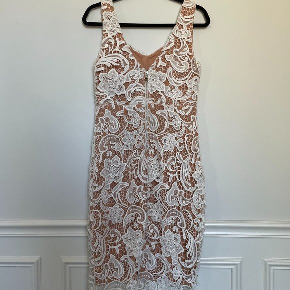 Few Moda - White Lace Dress - Size L - Picture 3 of 6